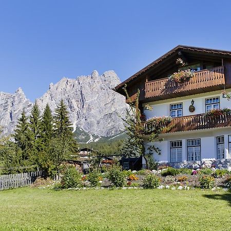 Chalet Verocai - Stayincortina Cortina dʼAmpezzo Exterior foto