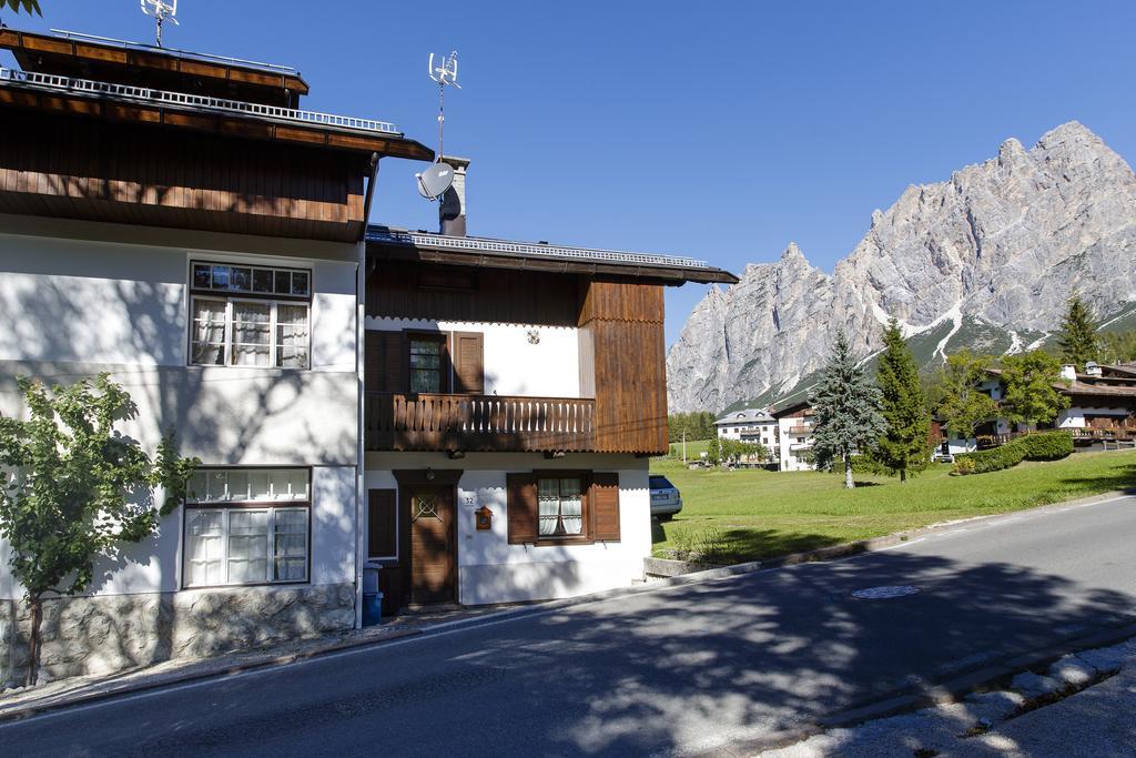 Chalet Verocai - Stayincortina Cortina dʼAmpezzo Exterior foto